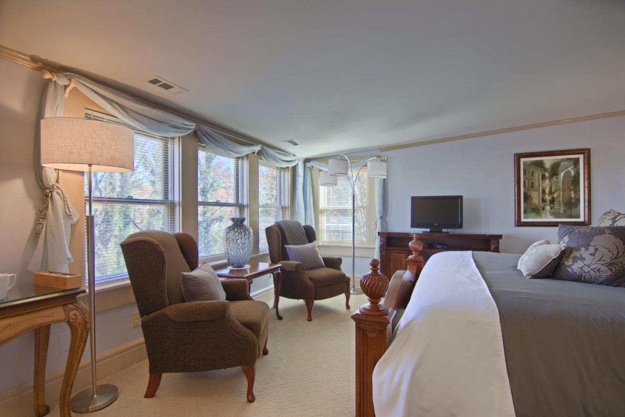 North Lodge On Oakland Bed And Breakfast Эшвилл Экстерьер фото