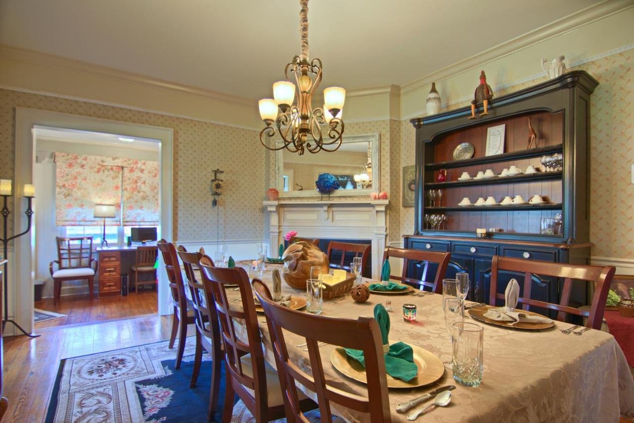 North Lodge On Oakland Bed And Breakfast Эшвилл Экстерьер фото