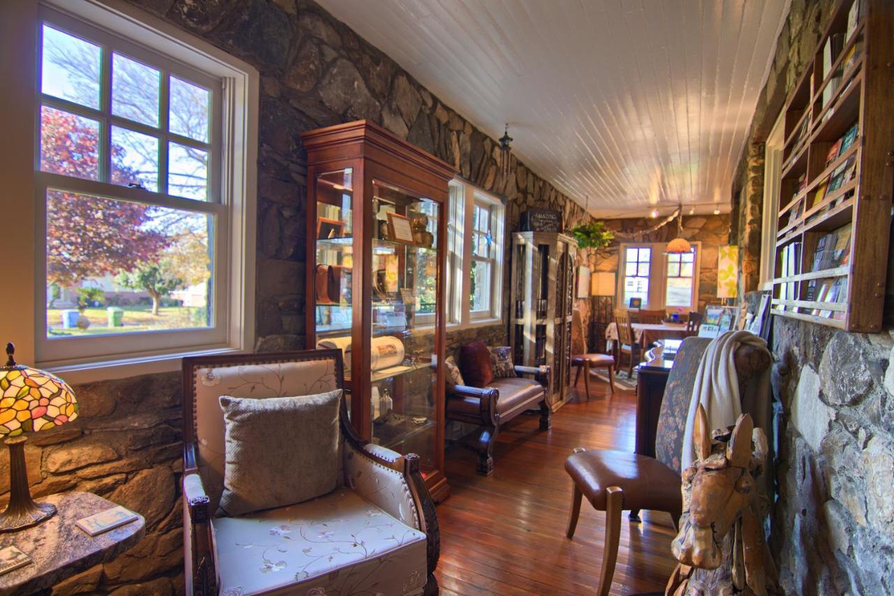 North Lodge On Oakland Bed And Breakfast Эшвилл Экстерьер фото