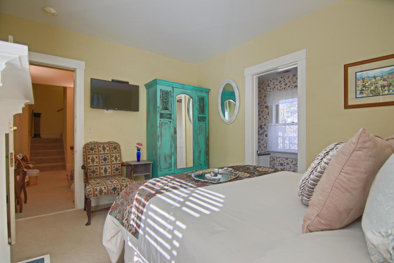 North Lodge On Oakland Bed And Breakfast Эшвилл Экстерьер фото